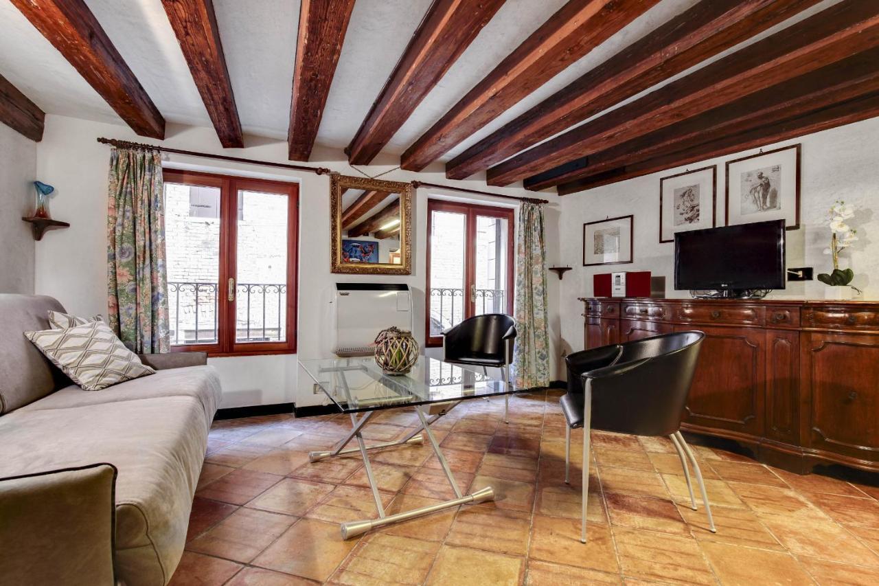 Canal View Suite In Rialto By Wonderful Italy Venedik Dış mekan fotoğraf