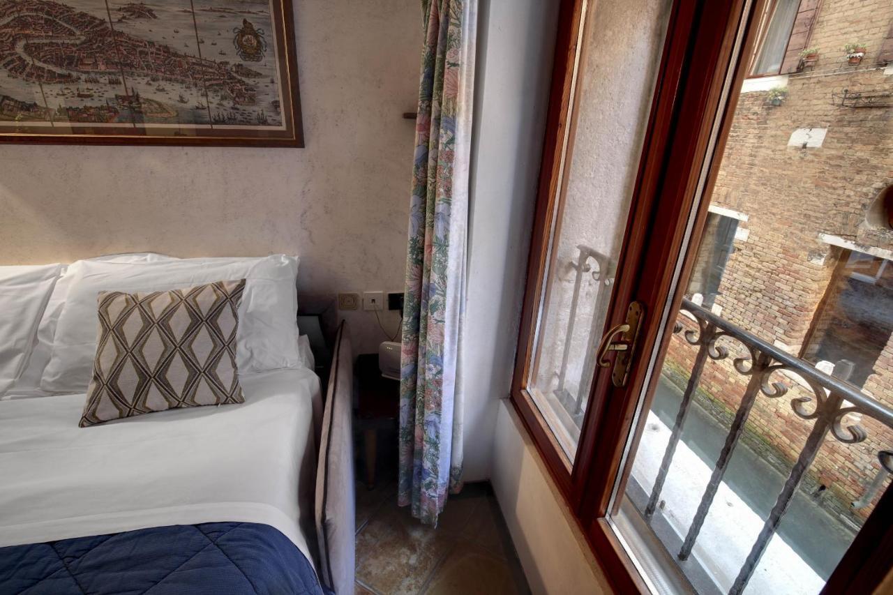 Canal View Suite In Rialto By Wonderful Italy Venedik Dış mekan fotoğraf